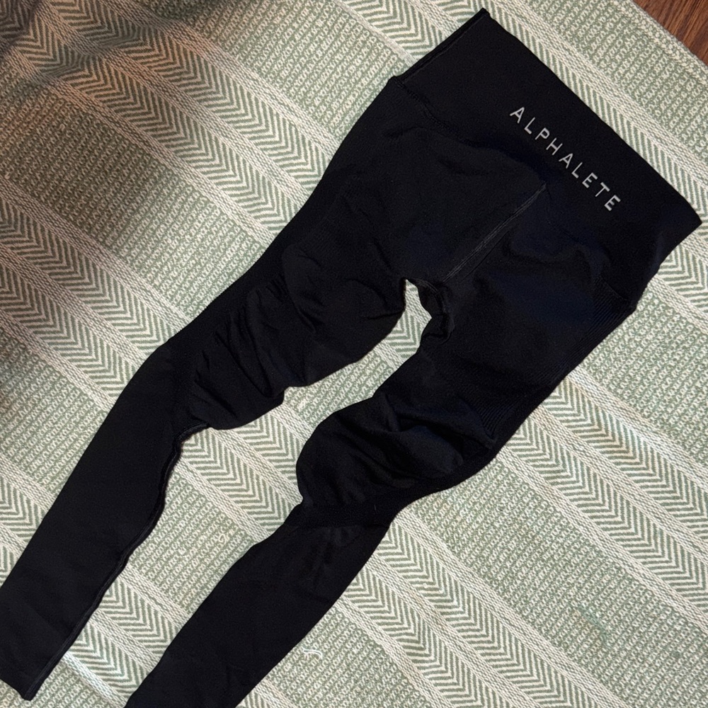 Alphalete Jet Black Performance Leggings